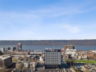 70 Ashburton Ave unit 5B, Yonkers, NY 10701 - photo 4