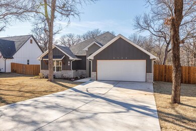 3124 Sky Harbour Dr, Granbury, TX 76049 - photo 3