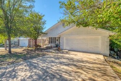 609 Duke St, Weatherford, TX 76086 - photo 2