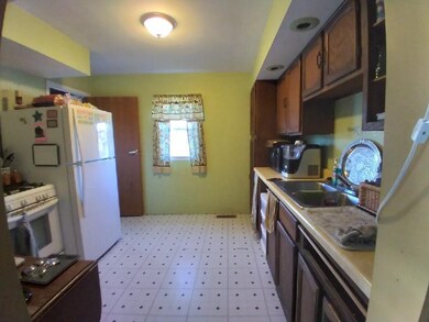 1317 Illinois 130, Villa Grove, IL 61956 - photo 3