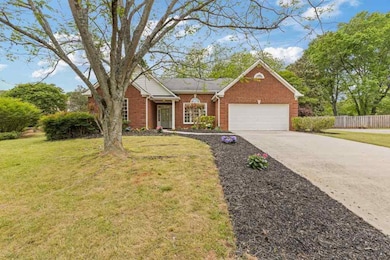 Ranch home, 3 bedroom 2.5 baths, cul-de-sac lot, n