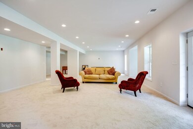 26369 Strathaven Ct, Chantilly, VA 20152 - photo 6