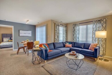 7 Stirling Ln unit 1921, Willowbrook, IL 60527 - photo 6