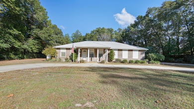 314 Lakeview Dr, Defuniak Springs, FL 32433 - photo 2