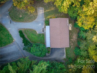 307 Westforest Ln, Asheville, NC 28806 - photo 3