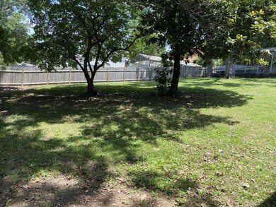 202 N Walnut St, Anderson, MO 64831 - photo 6