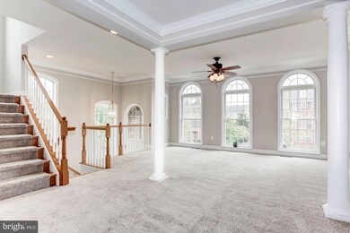 25886 Commons Square, Chantilly, VA 20152 - photo 4