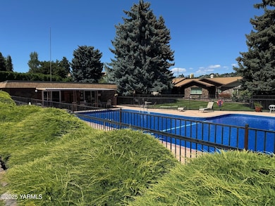 5901 Barge St unit 43, Yakima, WA 98908 - photo 4