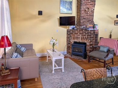 526 E Charlton St, Savannah, GA 31401 - photo 7