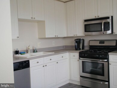 2491 Quick St unit 302, Herndon, VA 20171 - photo 6