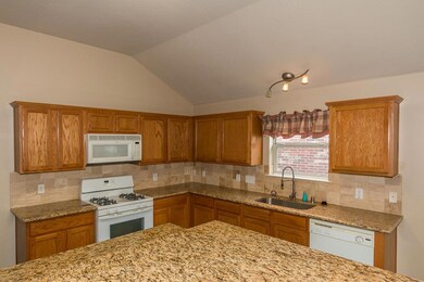 29819 Sunwillow Creek Dr, Spring, TX 77386 - photo 4