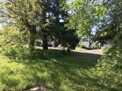 715 W 16th St, the Dalles, OR 97058 - photo 5