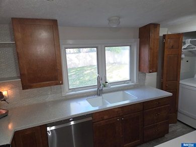 1242 Pawnee St, Lincoln, NE 68502 - photo 5