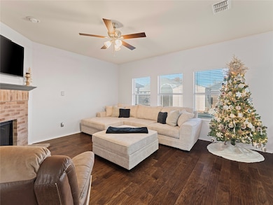 203 Stampede St, Waxahachie, TX 75165 - photo 3