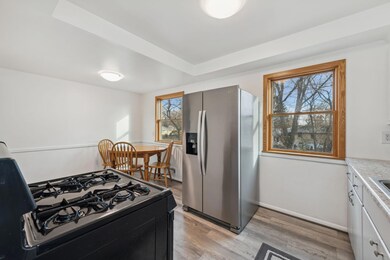 8727 Dupont Ave S, Bloomington, MN 55420 - photo 6