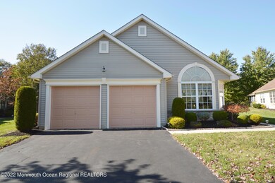 2426 Torrington Dr, Toms River, NJ 08755 - photo 2