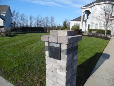 6961 Goldfinch Ct, North Tonawanda, NY 14120 - photo 3