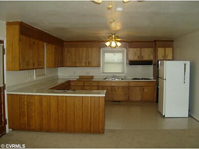 1628 Peachtree Dr, Hopewell, VA 23860 - photo 6