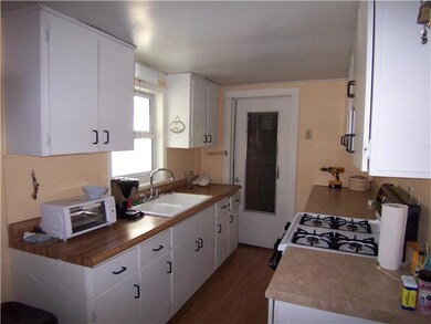 2642 NE Pine Ave, Jensen Beach, FL 34957 - photo 2