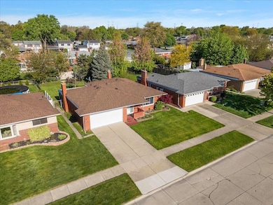 06-30657 Moulin Ave-6