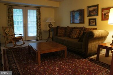 10 Topwood Ct, Parkville, MD 21234 - photo 2