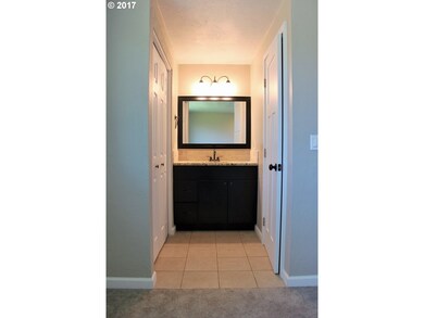 Bedroom, Primary