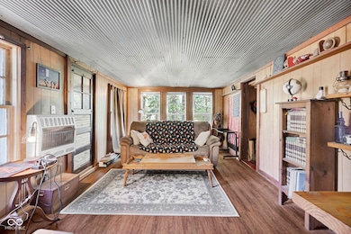 16030 S Ferguson Rd, Columbus, IN 47201 - photo 5