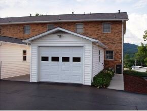 One Car Detached Garage