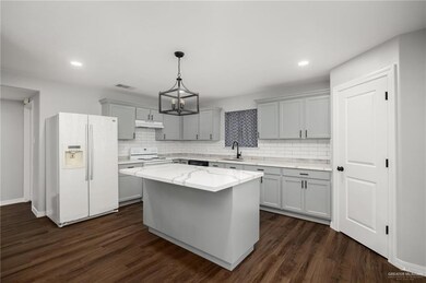 2106 Katherine Ave, Edinburg, TX 78539 - photo 6