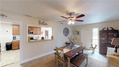 840 Oak St, Waverly, FL 33859 - photo 5