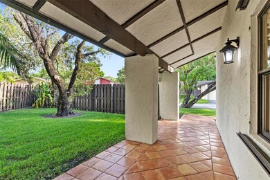 10824 SW 132nd Circle Ct, Miami, FL 33186 - photo 4