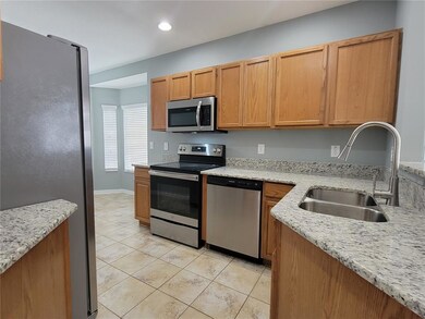 10028 Perthshire Cir, Land O Lakes, FL 34638 - photo 5