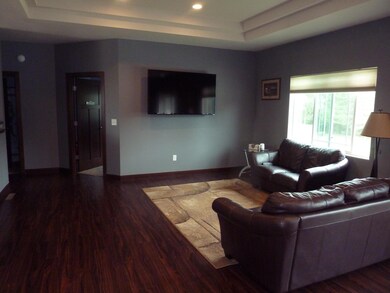 2608 5th St NE, Jamestown, ND 58401 - photo 5