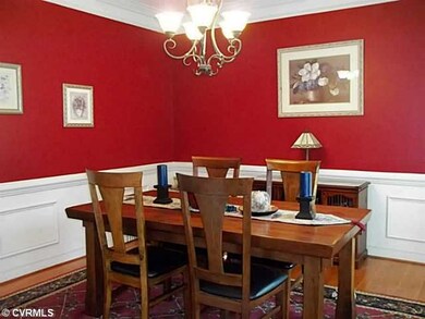 Dining Room - Custom molding and wood floors will 
