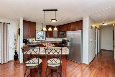 56 Clive Dr NW, Cedar Rapids, IA 52405 - photo 6