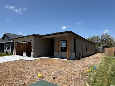 9402 Creed St, Wichita, KS 67210 - photo 2