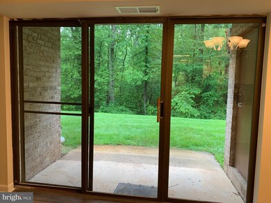 11617 Stoneview Square unit 1B, Reston, VA 20191 - photo 4