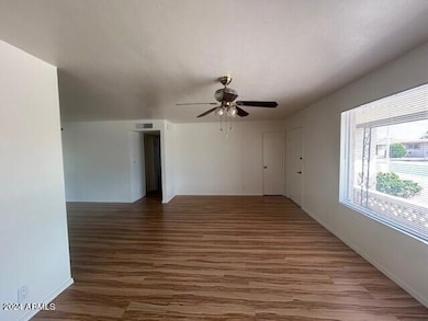 6440 Des Moines-19