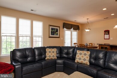 5603 Harrington Falls Ln unit T, Alexandria, VA 22312 - photo 7