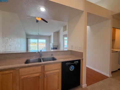 611 Sea Ranch Ct unit 6, Vallejo, CA 94591 - photo 7