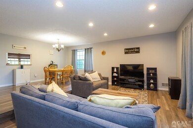 49 Pear Tree Ln unit 71, Franklin Park, NJ 08823 - photo 6