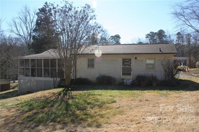 2212 Fallsdale Dr, Gastonia, NC 28052 - photo 5