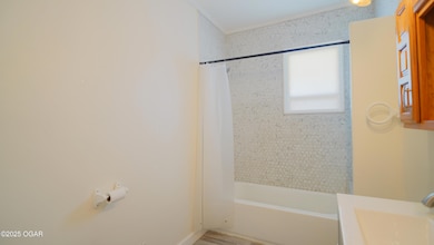 423 S Connor Ave, Joplin, MO 64801 - photo 7