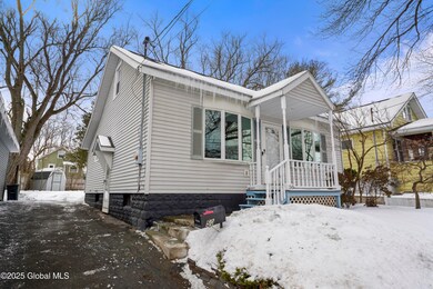 50 Cuthbert St, Schenectady, NY 12302 - photo 2