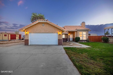 6818 W Avenue A 2, Lancaster, CA 93536 - photo 2