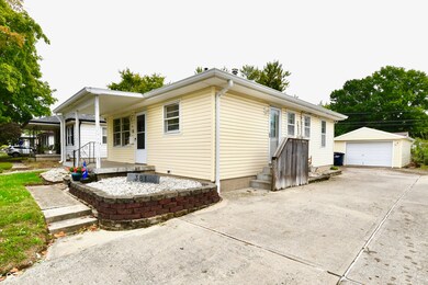 381 N 19th Ave, Beech Grove, IN 46107 - photo 4