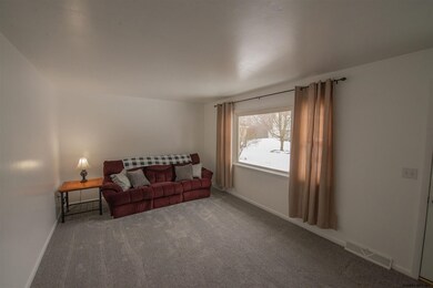 11 Daniel St, Rensselaer, NY 12144 - photo 3