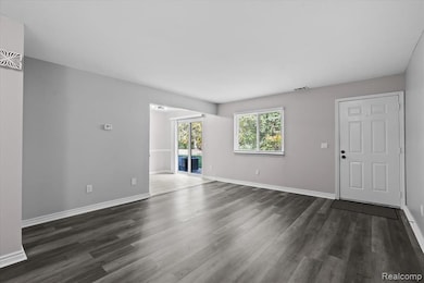 50014 S Jimmy Ct unit 174, Chesterfield, MI 48047 - photo 4