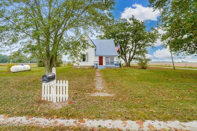 22027 Clay Rd, Wapakoneta, OH 45895 - photo 7