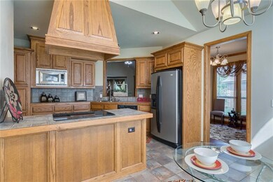 Kitchen  Your kitchen offers staggered cabinets, s